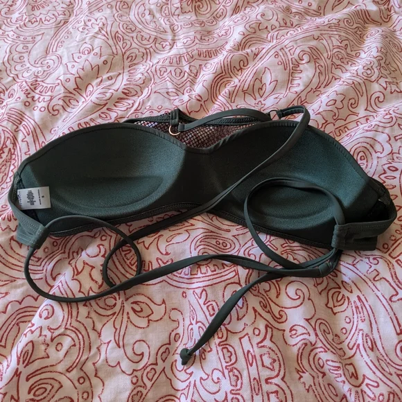 Green mesh strappy bikini - Picture 3 of 9